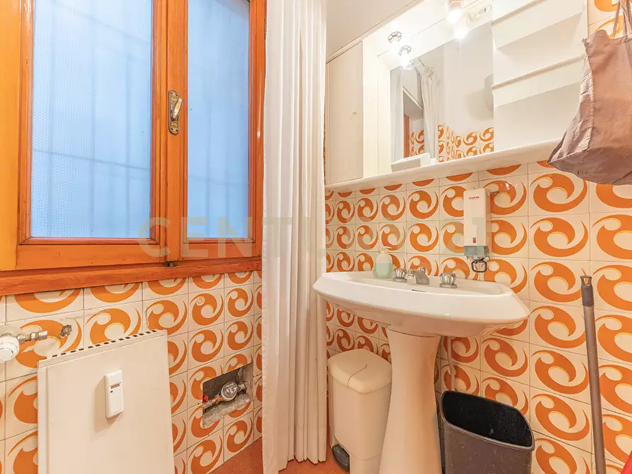 Immagine 24 di Quadrilocale in vendita  in Via Leon Pancaldo 26 a Roma