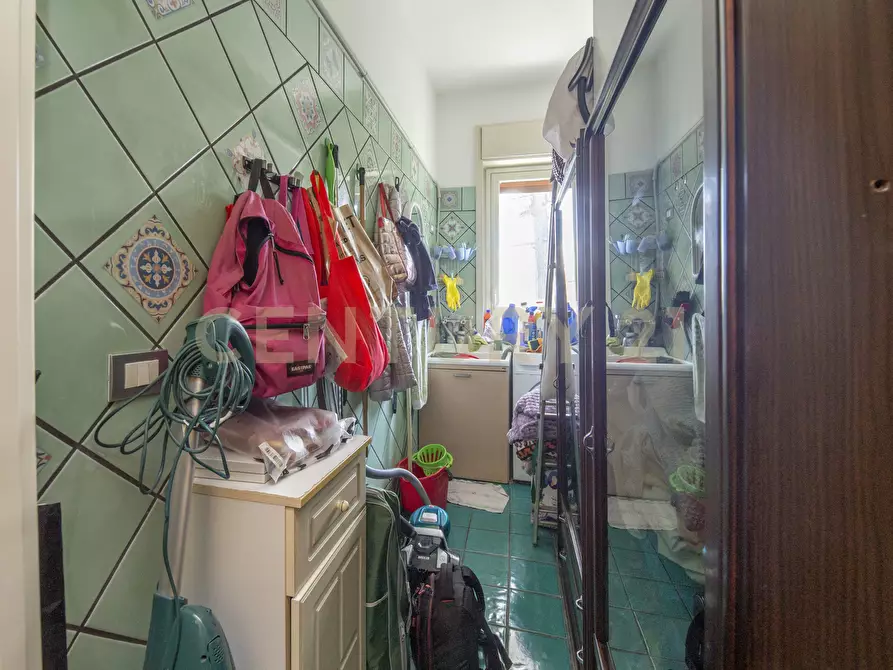 Immagine 27 di Pentalocale in vendita  in Viale Lorenzo Bolano 45 a Catania