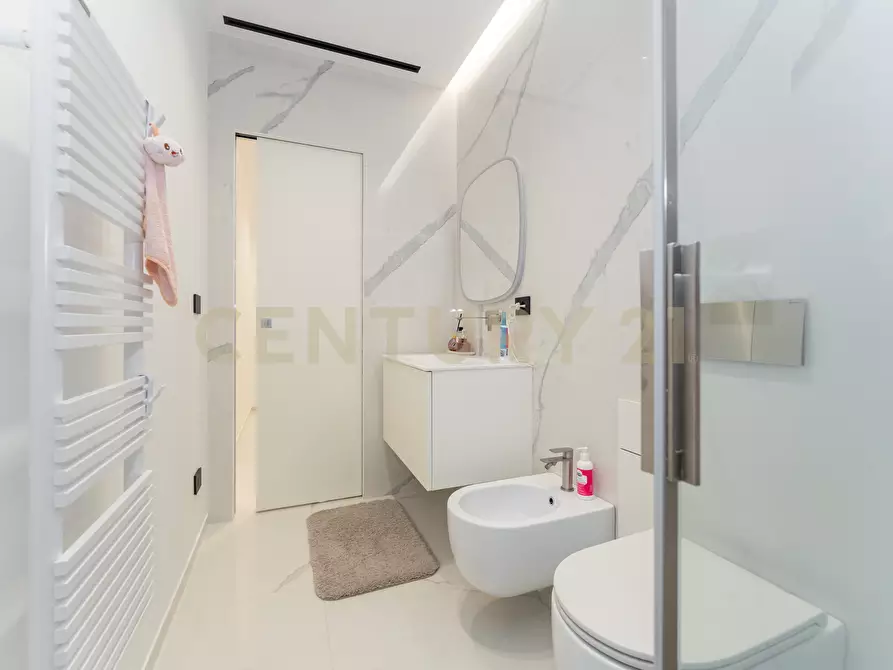 Immagine 92 di Villa in vendita  in Via Sant' Andrea 8 a Catania