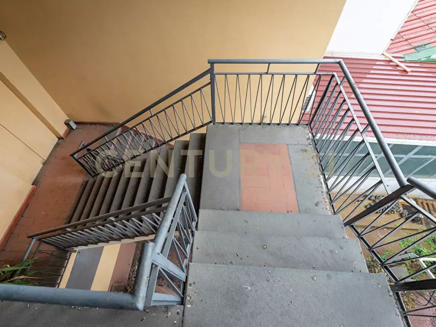 Immagine 5 di Locale commerciale in affitto  in Via Catira 2 a San Gregorio Di Catania