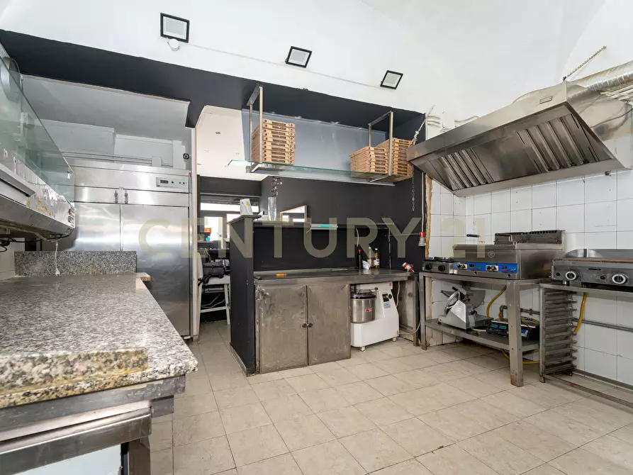 Immagine 17 di Pizzeria / Pub in vendita  in Via Duca Degli Abruzzi 1666 a Catania
