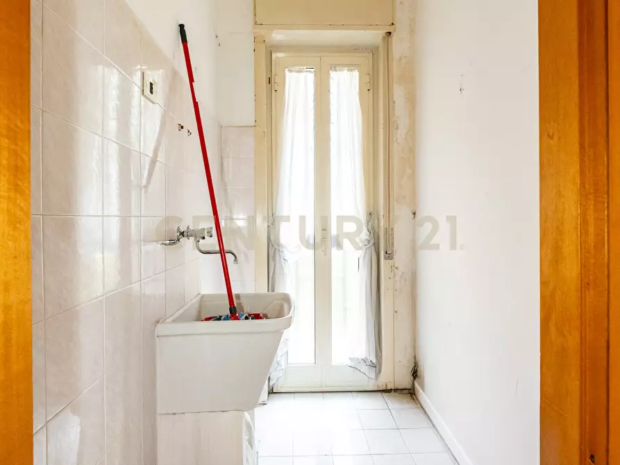 Immagine 24 di Pentalocale in vendita  in Via Stefano Vitale 12 a Catania