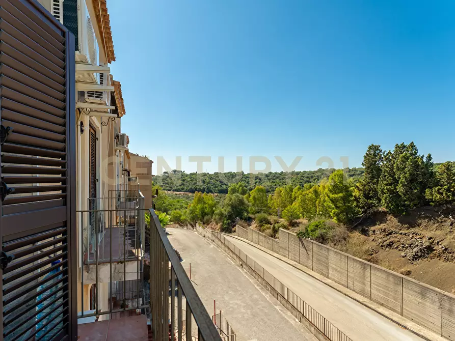 Immagine 11 di Villa in vendita  in BAIA ARCILE snc a Augusta