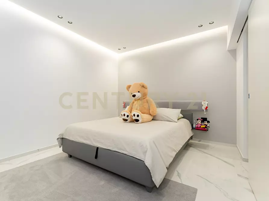 Immagine 96 di Villa in vendita  in Via Sant' Andrea 8 a Catania