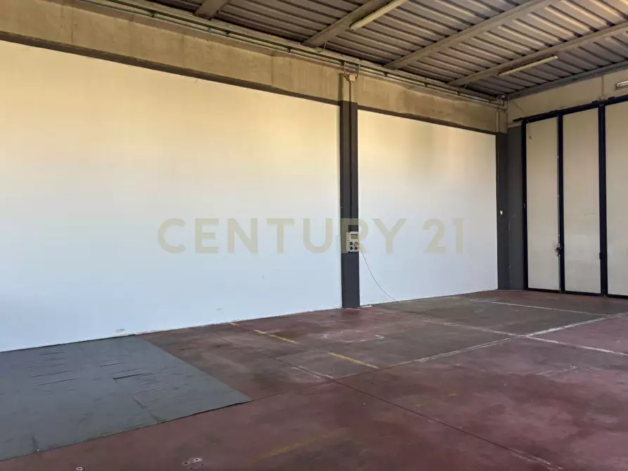 Immagine 23 di Attività artigianale in affitto  in Via Caduti sul Lavoro 23 a Isola Della Scala
