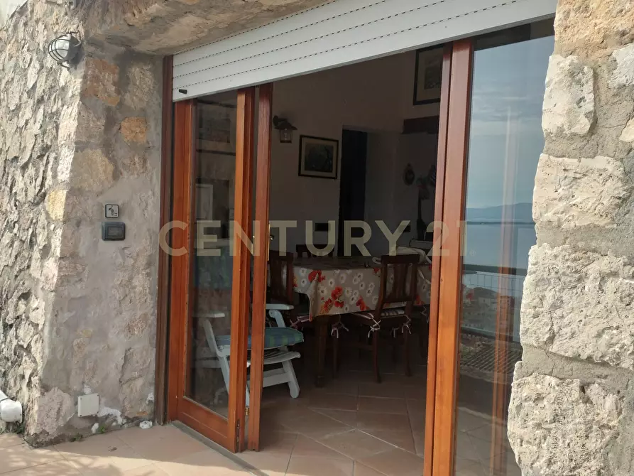 Immagine 10 di Trilocale in vendita  in Via del Sole a Monte Argentario