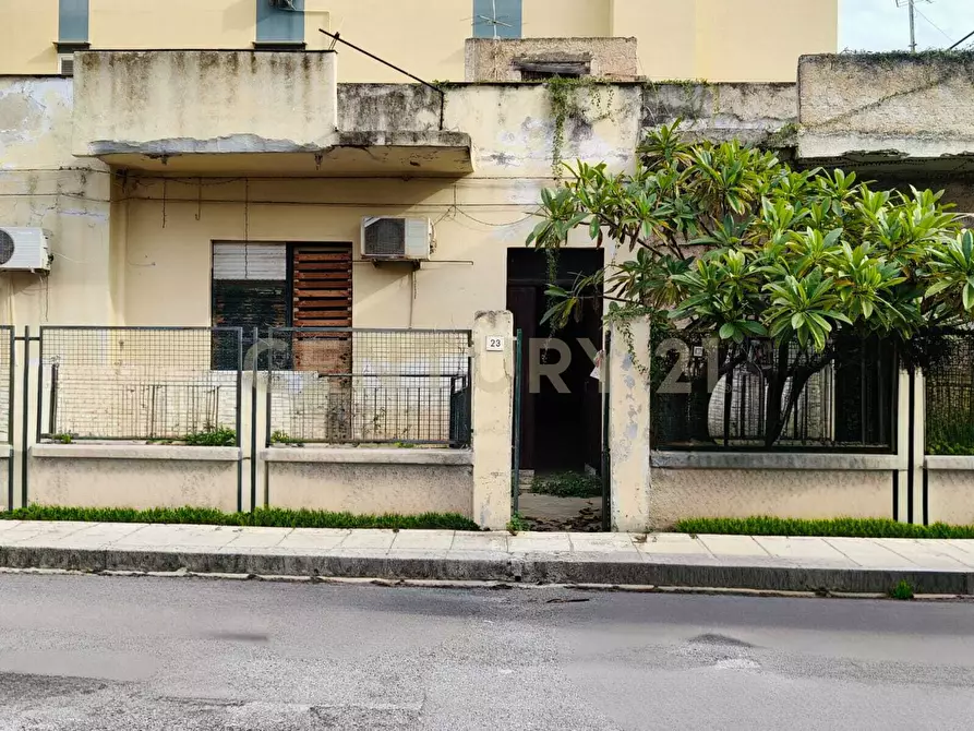 Immagine 27 di Casa semindipendente in vendita  in Via Raffaele Paolucci 21 a Palermo