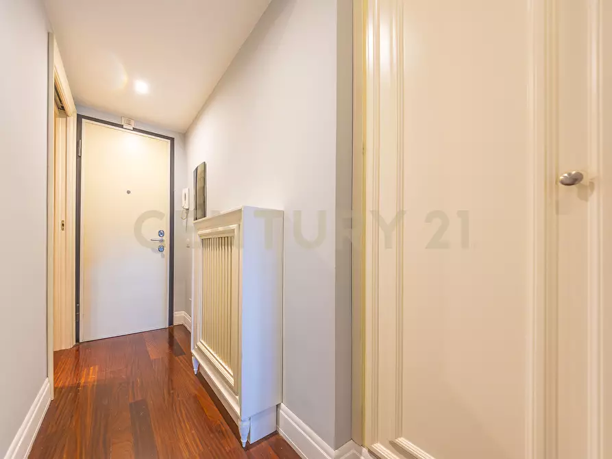 Immagine 57 di Appartamento in vendita  in Via Bevagna 68 a Roma