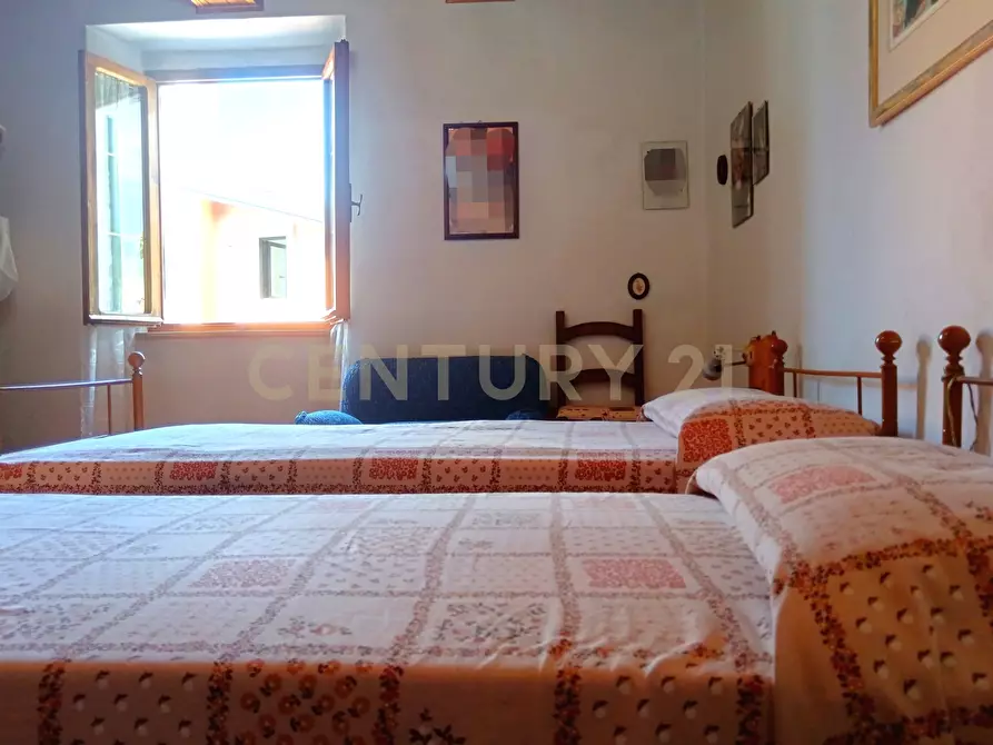 Immagine 38 di Pentalocale in vendita  in Via Mentana 15 a Abbadia San Salvatore