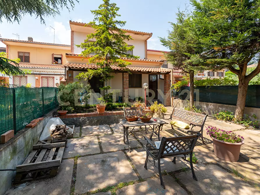 Immagine 6 di Villa in vendita  in Via Libertà 1 a Mascalucia