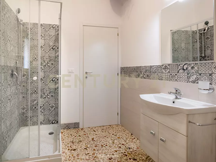 Immagine 9 di Pentalocale in vendita  in VIA RENATO FUCINI 9 a Noto