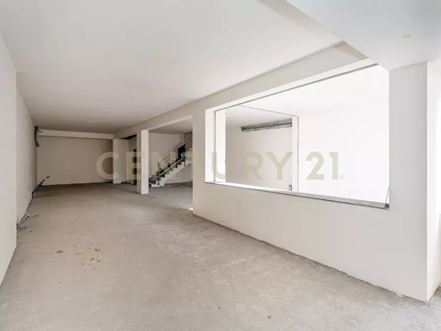 Immagine 15 di Locale commerciale in vendita  in Via Alfred Nobel snc a Misterbianco