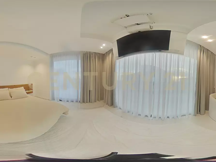 Immagine 127 di Villa in vendita  in Via Sant' Andrea 8 a Catania