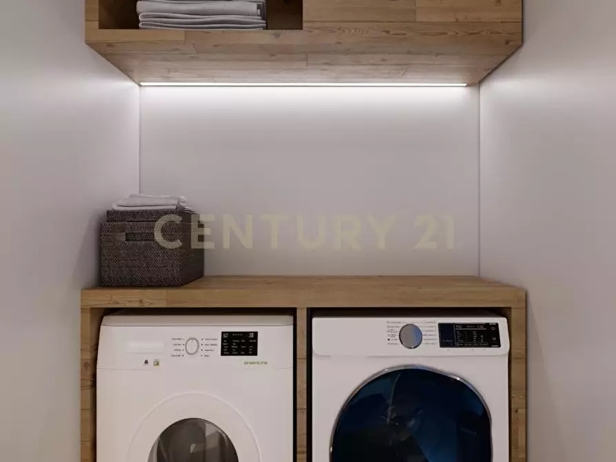 Immagine 9 di Trilocale in vendita  in Via Carlo Dossi 80 a Roma