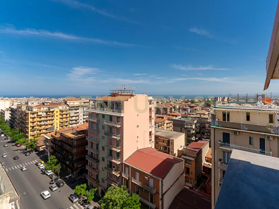 Immagine 15 di Attico in vendita  in Viale Mario Rapisardi 314 a Catania