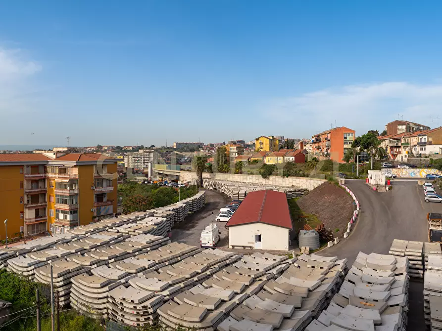 Immagine 7 di Trilocale in vendita  in Via Giambattista Pensabene 13 a Catania