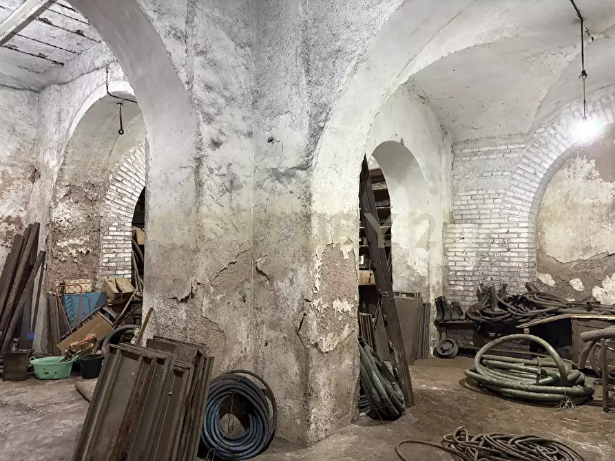 Immagine 56 di Locale commerciale in vendita  in Via 6 Aprile 59 a Catania