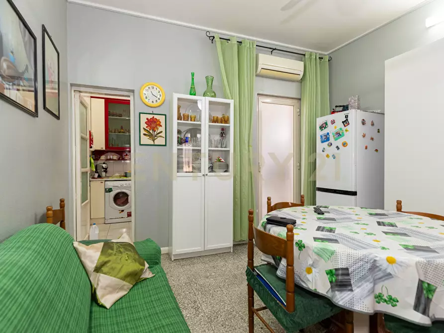 Immagine 45 di Bilocale in vendita  in Via Mirko 12 a Catania