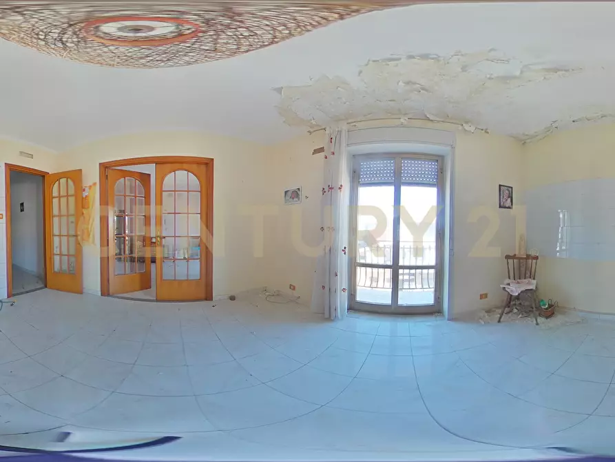 Immagine 52 di Palazzo in vendita  in Via Eraclea 82 a Lentini