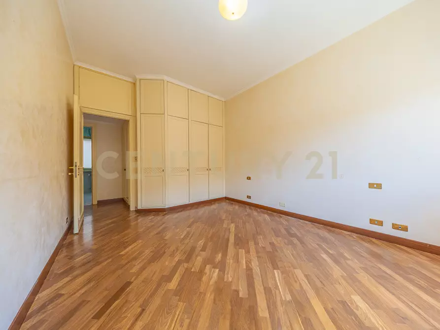 Immagine 44 di Trilocale in vendita  in Via Bevagna 56 a Roma