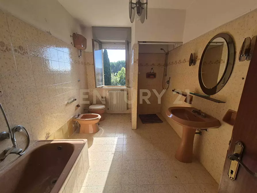 Immagine 10 di Rustico / casale in vendita  in Via Luciano Raveggi 6 a Orbetello