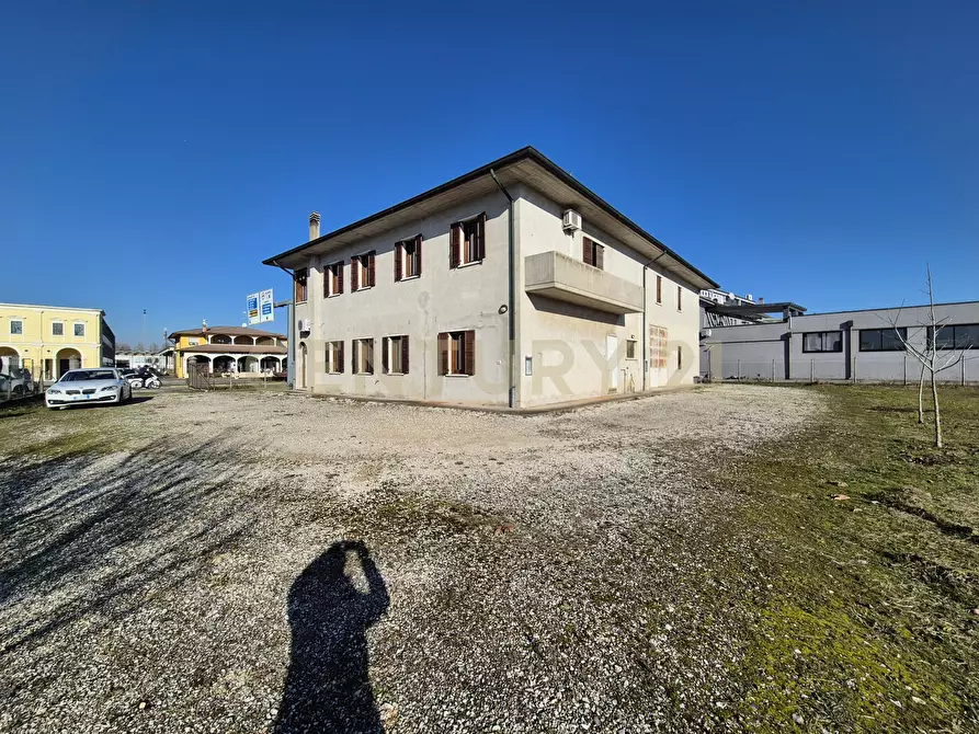 Immagine 22 di Quadrilocale in vendita  in Via Mantova 171 a Cerea