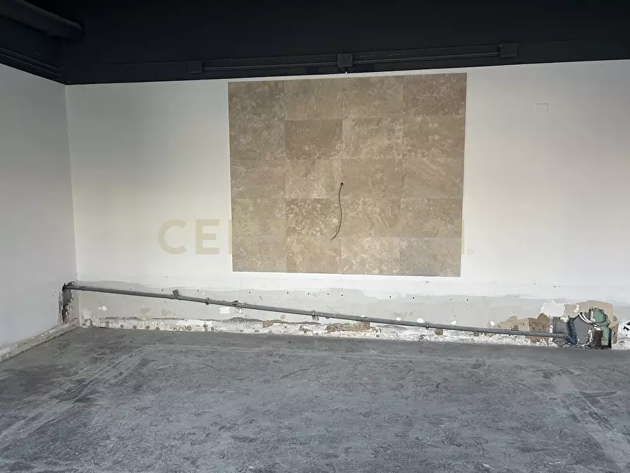 Immagine 12 di Locale commerciale in affitto  in Viale del Lavoro snc a San Martino Buon Albergo