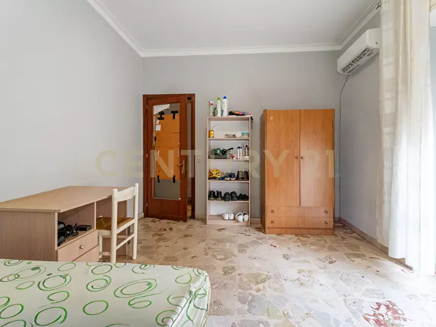 Immagine 8 di Pentalocale in vendita  in Viale Andrea Doria 13 a Catania