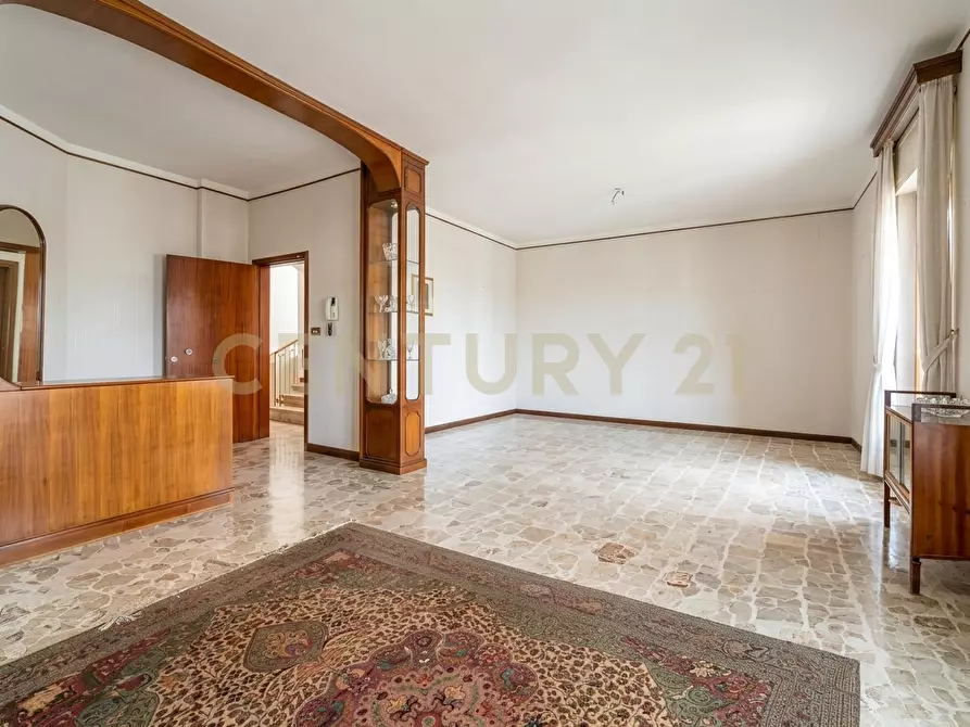 Immagine 11 di Appartamento in vendita  in Via Carmelitani 6 a San Giovanni La Punta