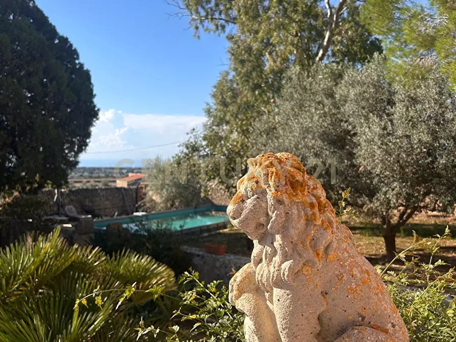 Immagine 16 di Villa in vendita  in Contrada Pirato Cava Maria 47 a Modica