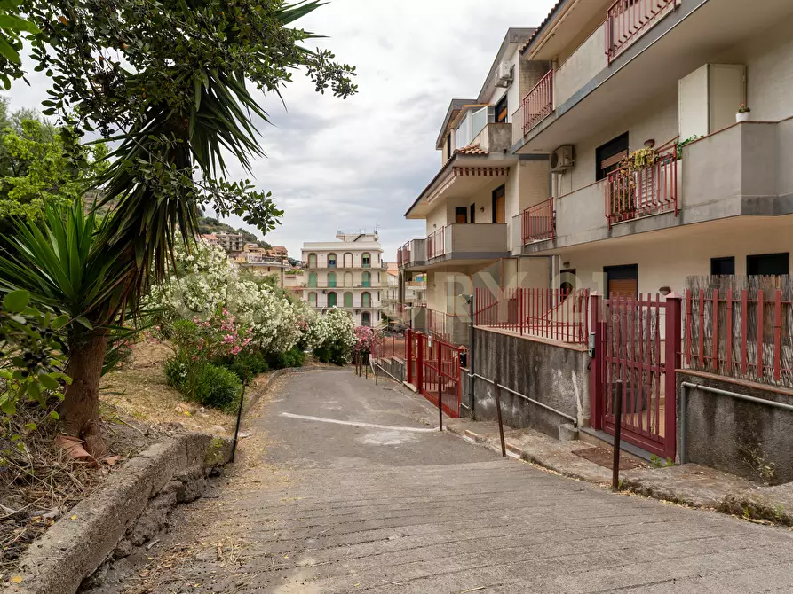 Immagine 31 di Appartamento in vendita  in Via Erice 3 a Giardini-Naxos