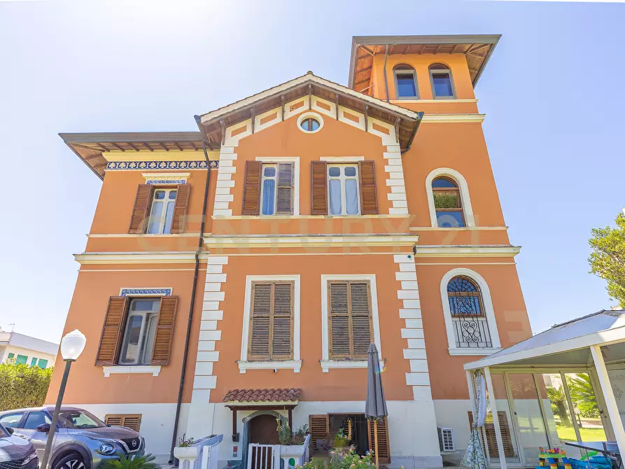 Immagine 25 di Villa in vendita  in Via Aurelia 393 a Santa Marinella