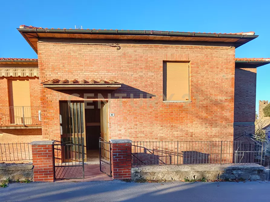 Immagine 22 di Pentalocale in vendita  in Via del Poggiolo 6 a Montalcino