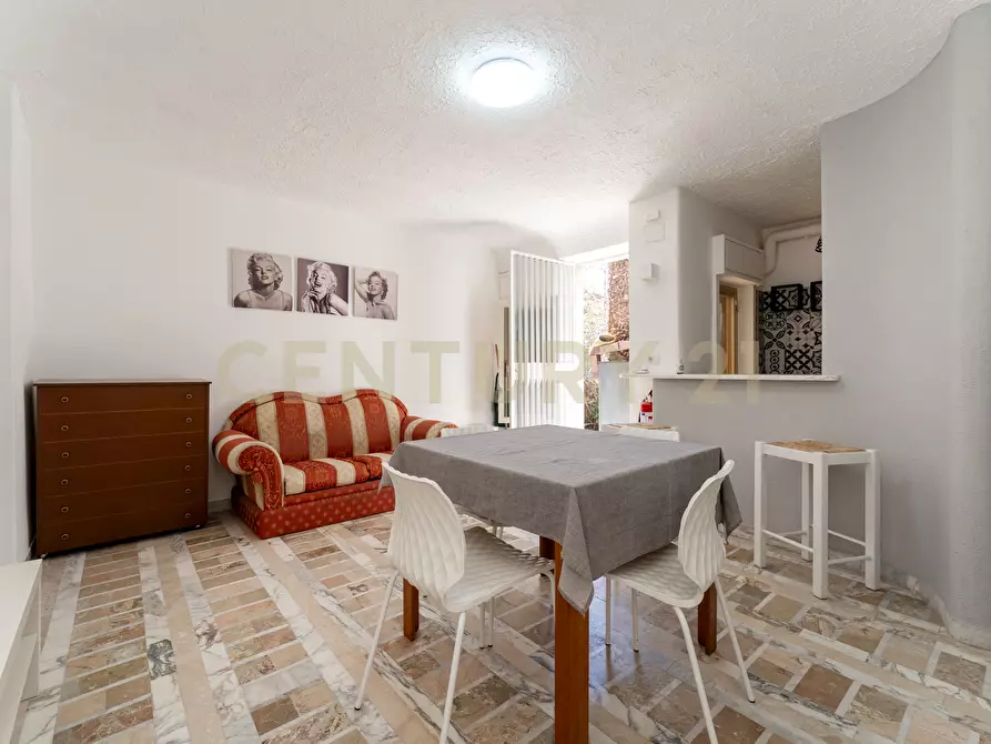 Immagine 1 di Bilocale in vendita  in Via G. M. Frontini 49 a Aci Castello