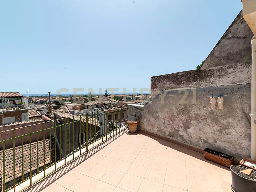 Immagine 39 di Villa in vendita  in Via Crujllas a Calatabiano