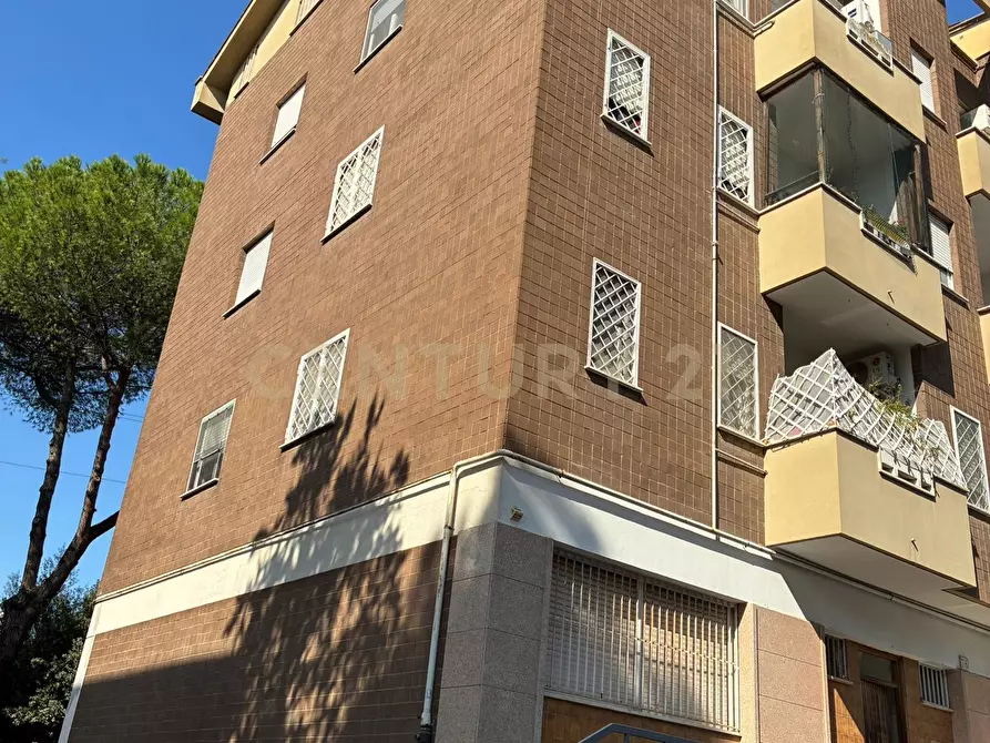 Immagine 4 di Garage in vendita  in Via Chiusi 80 a Roma