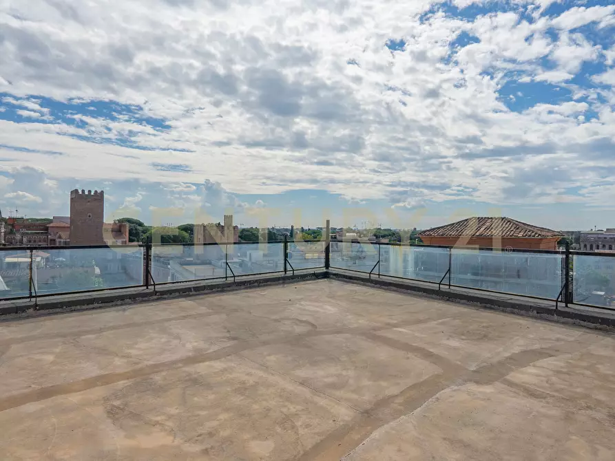 Immagine 1 di Attico in vendita  in Via dell'Olmata 30 a Roma