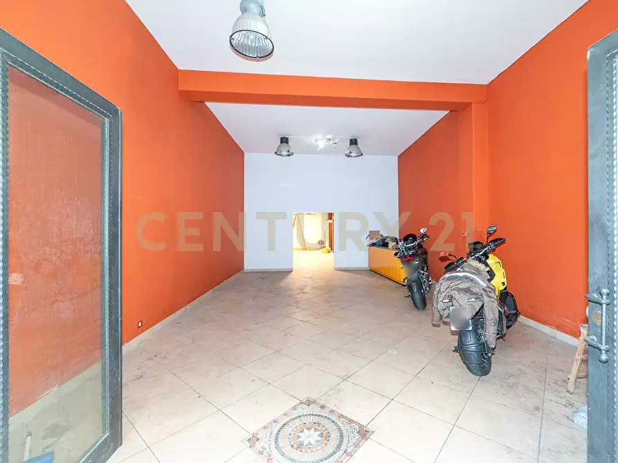 Immagine 5 di Attività commerciale in vendita  a Misterbianco