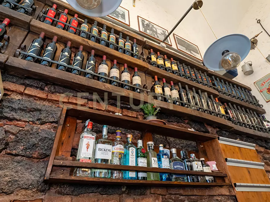 Immagine 17 di Pizzeria / Pub in vendita  in Via Plebiscito 179 a Catania