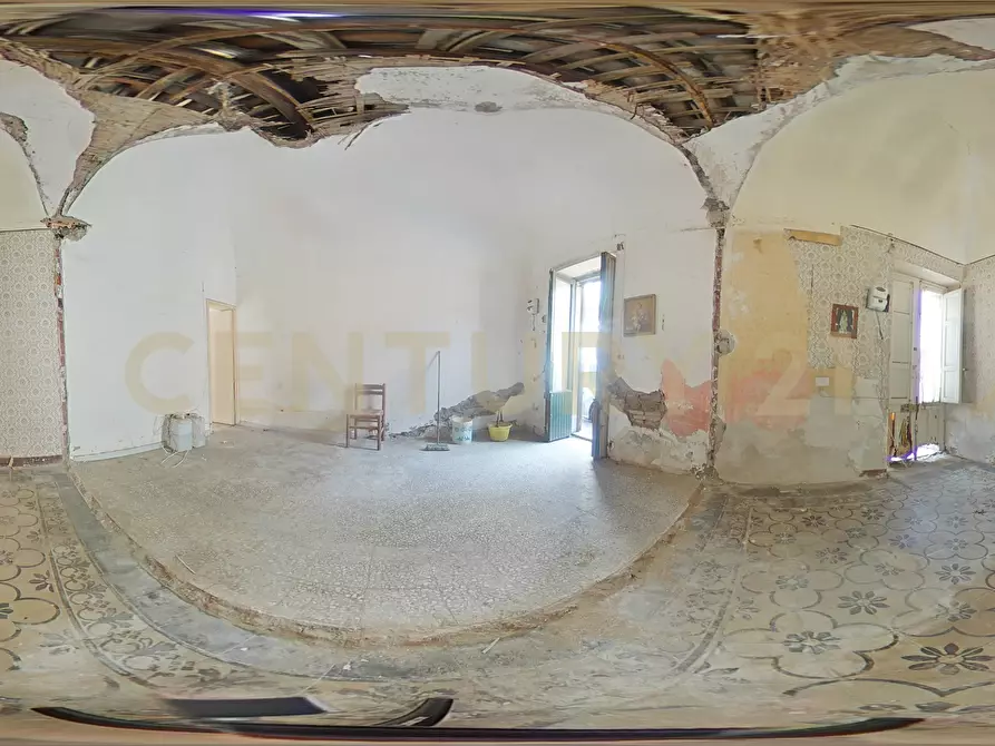 Immagine 40 di Casa indipendente in vendita  in Via Duca di Massa 17/19 a Aci Castello