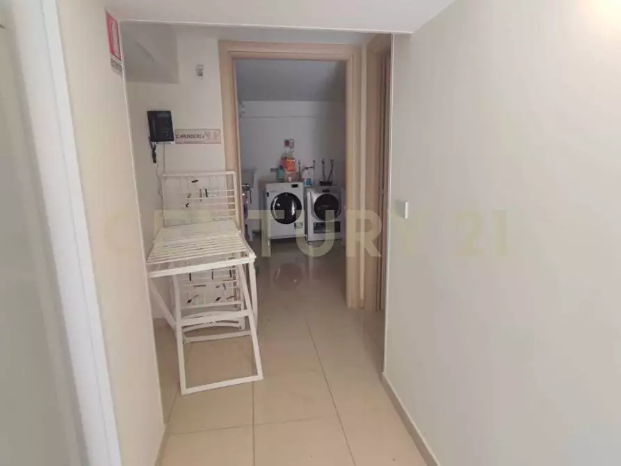 Immagine 5 di Palazzo in vendita  a Messina