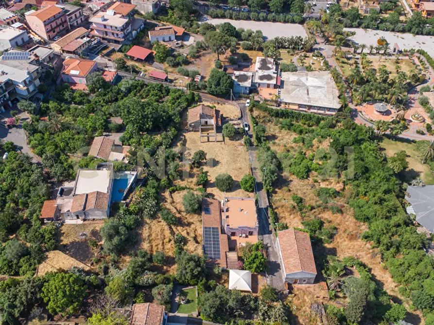 Immagine 38 di Rustico / casale in vendita  in Via Castelnuovo Don Bosco 32 a Acireale