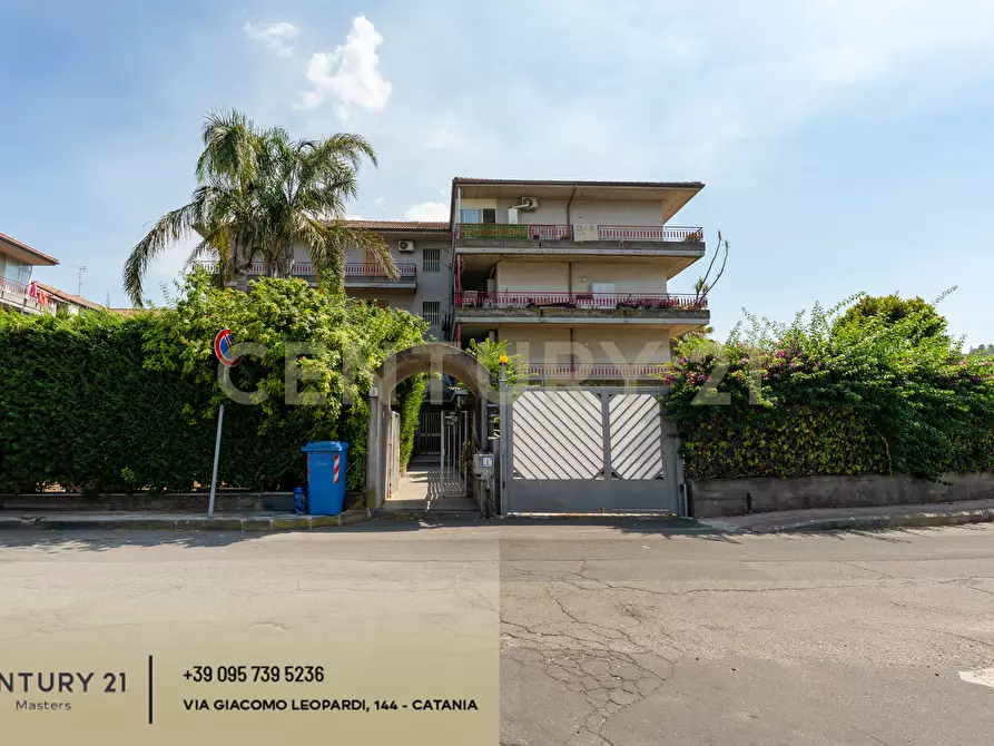 Immagine 11 di Quadrilocale in vendita  in Via Gesualdo Bufalino 1 a Aci Catena