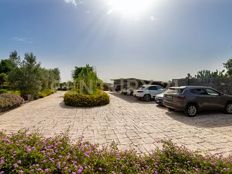 Immagine 72 di Villa in vendita  in Via Brinzio 20 a Aci Catena