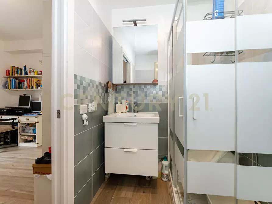 Immagine 30 di Quadrilocale in vendita  in Via Ludovico Ariosto 27 a Acireale