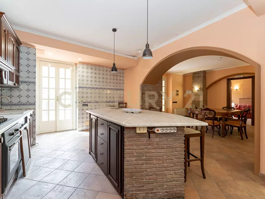 Immagine 52 di Villa in vendita  in Via Ingegnere 130 a Catania