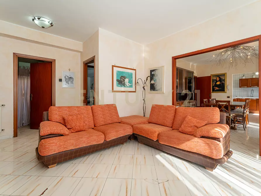 Immagine 3 di Appartamento in vendita  in Via Spagnola 51 a Aci Castello