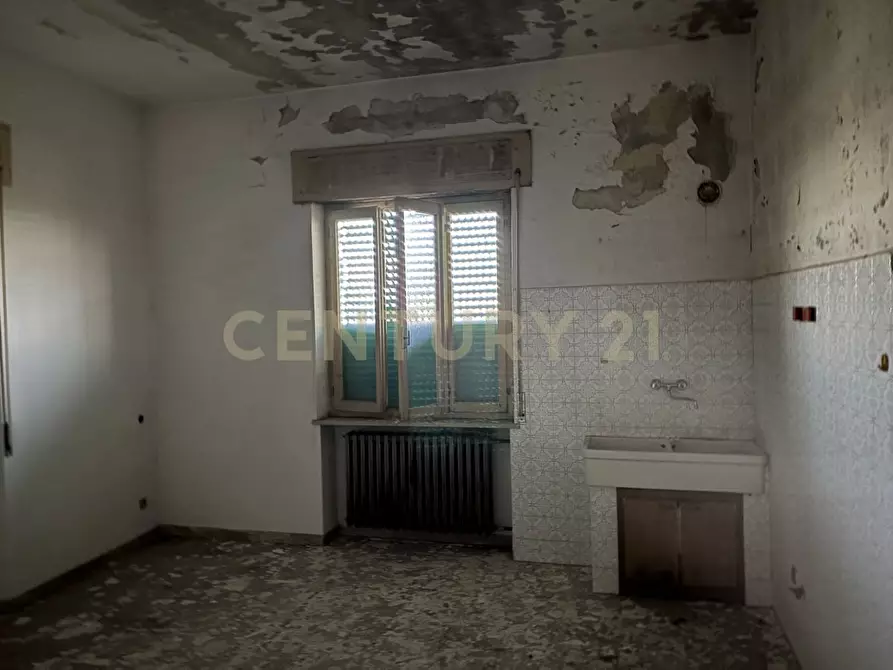 Immagine 33 di Palazzo in vendita  in Via Roma 85 a Isola Della Scala