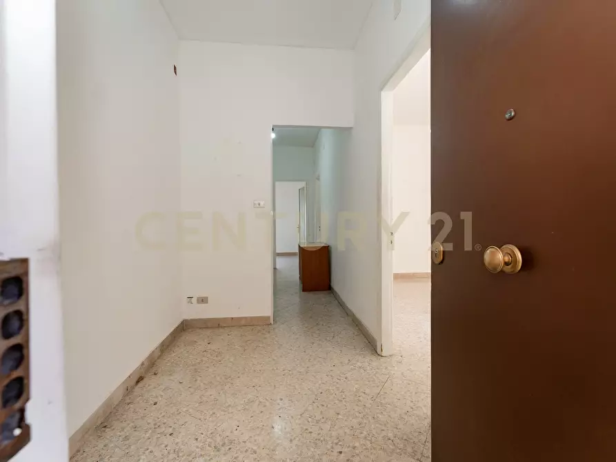 Immagine 11 di Pentalocale in vendita  in Via Antonino di Sangiuliano 54 a Catania
