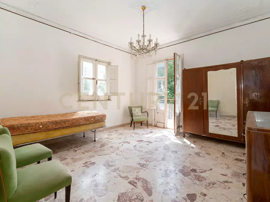 Immagine 35 di Rustico / casale in vendita  in Via Chiesa Madre 3 a Catania